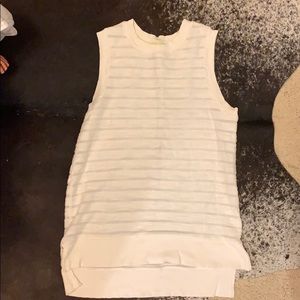 Lou and Grey Sleeveless white sweater